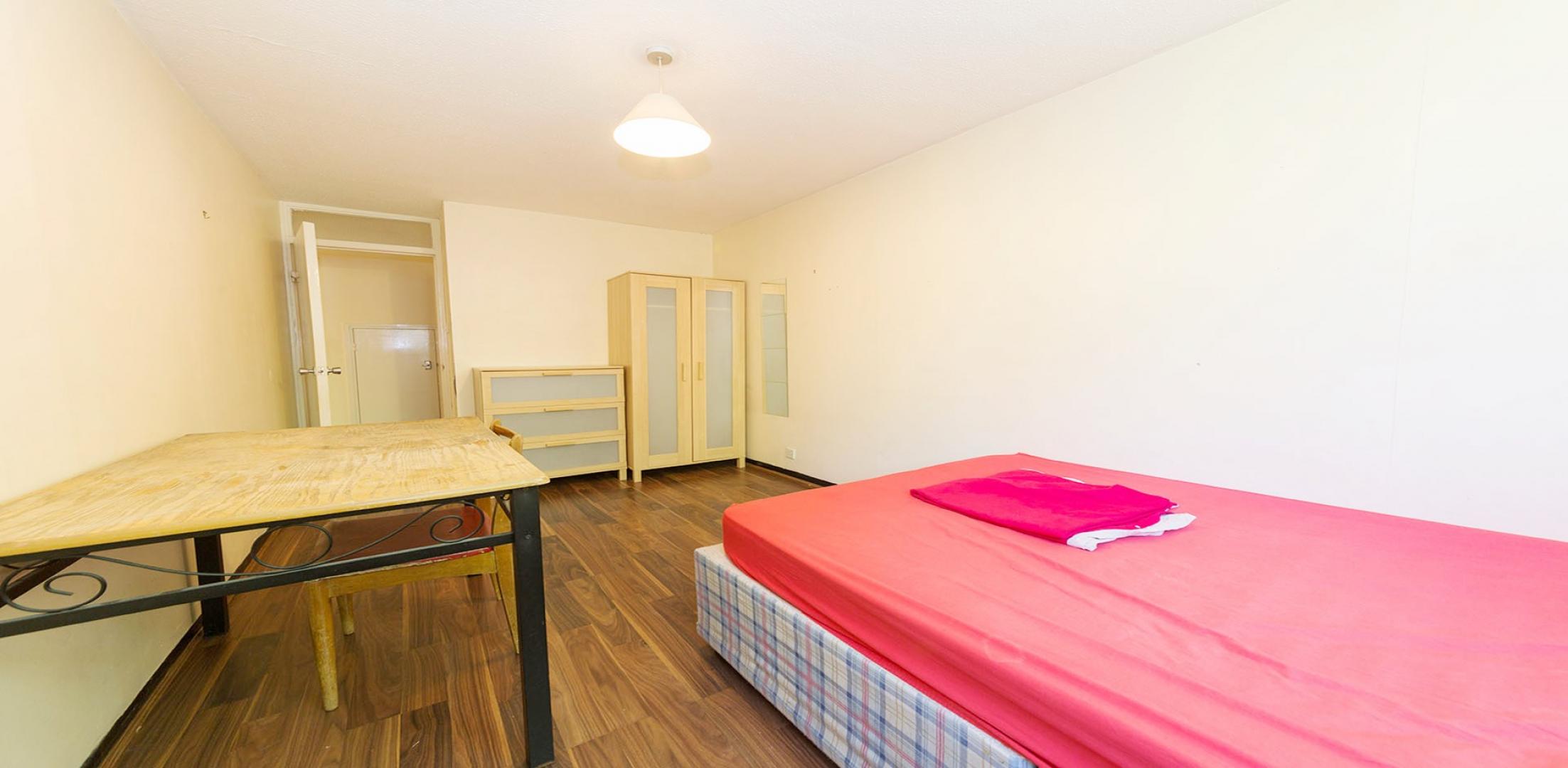 Modern Sharers Apartment Testerton Walk, , Latimer Road